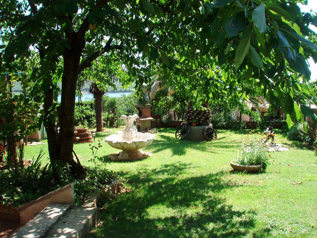 Apartments Petra Банджоле Экстерьер фото